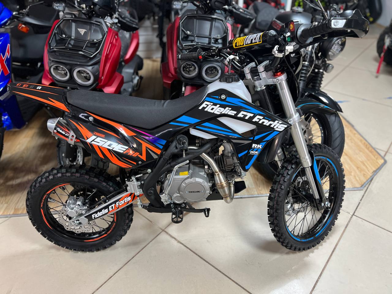 Мотоцикл (питбайк) PROMAX FIDET (ФАЙДЕТ) 190E PRO 17/14 в Хабаровске