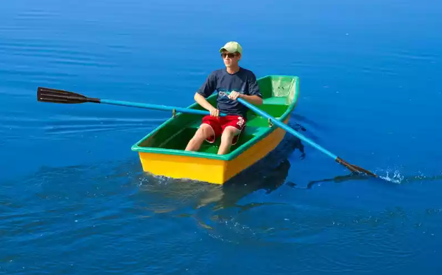 Стеклопластиковая лодка Малютка в Хабаровске