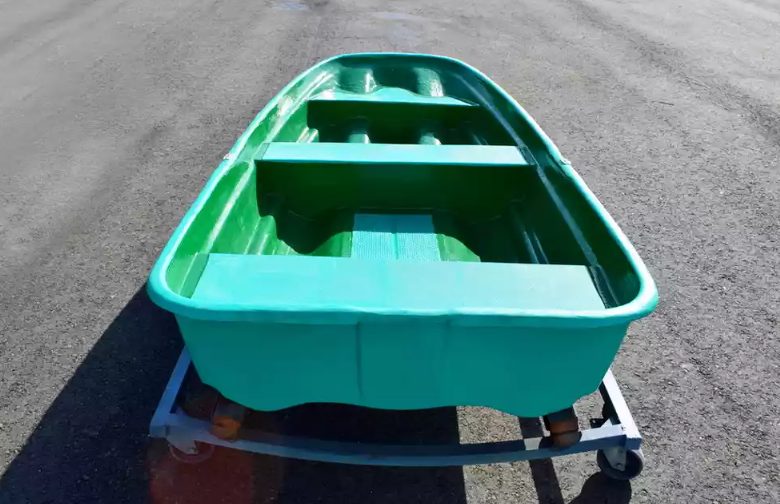 Стеклопластиковая лодка Старт (тримаран) в Хабаровске