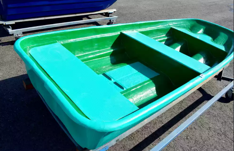 Стеклопластиковая лодка Старт (тримаран) в Хабаровске