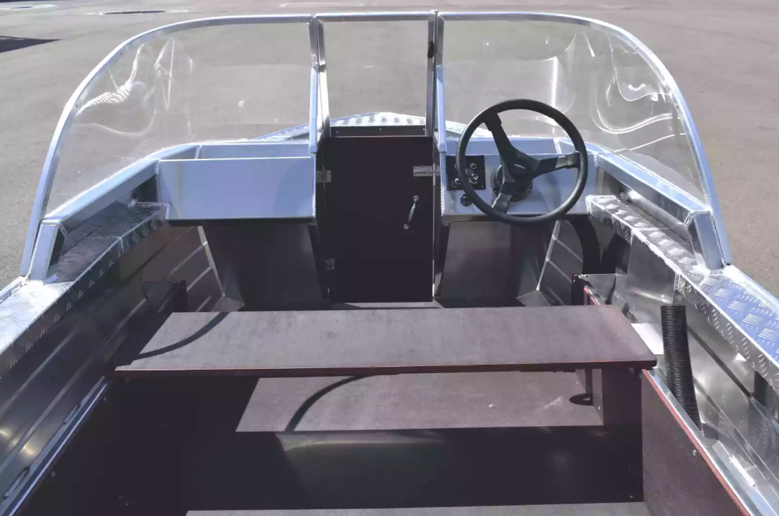 Алюминиевая лодка Wyatboat-390 DCM в Хабаровске