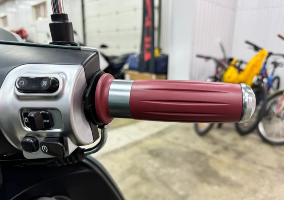 Скутер PROMAX Miami 240 (49) в Хабаровске