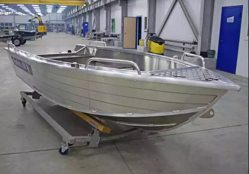 Алюминиевая лодка  Wyatboat-430 Р в Хабаровске