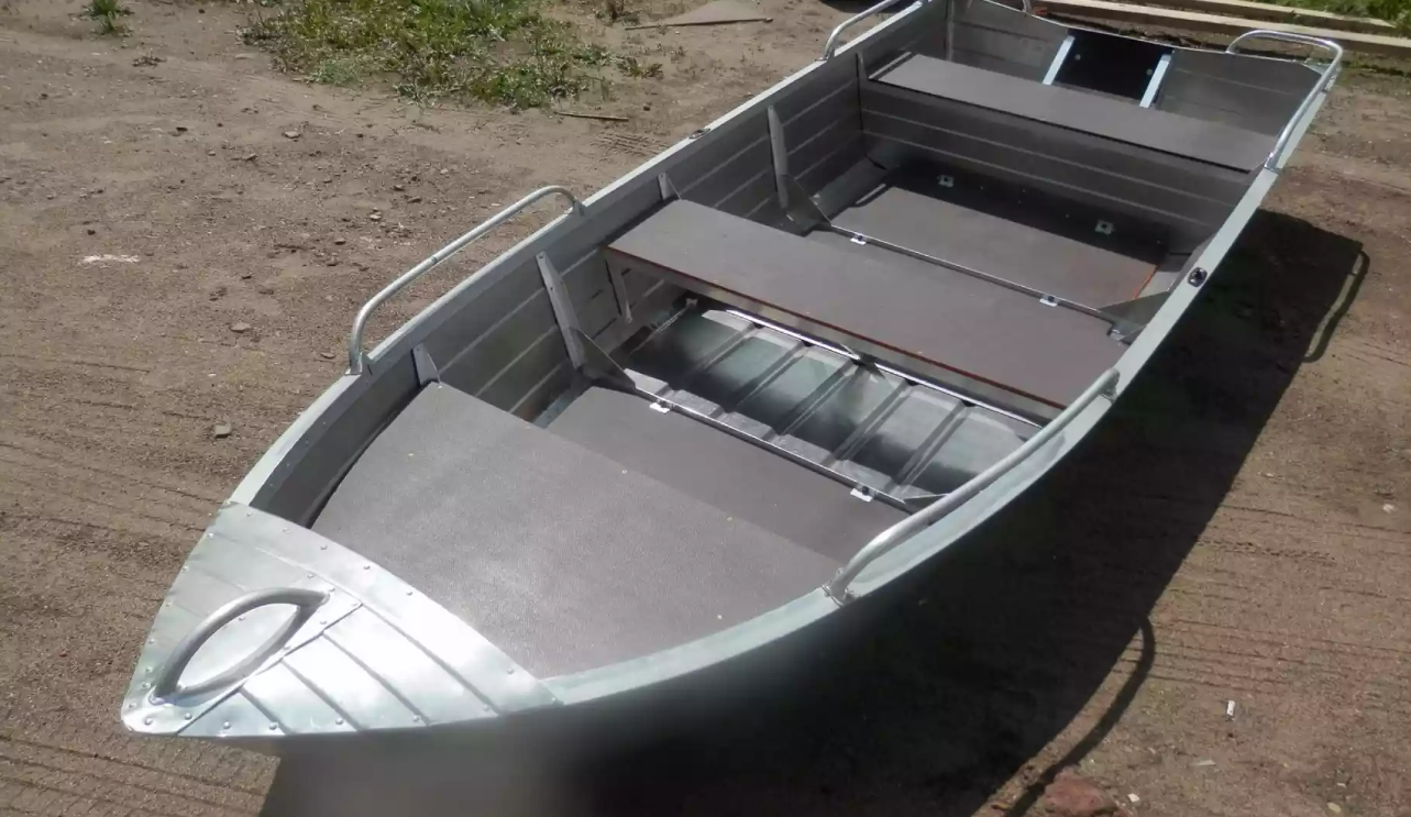 Алюминиевая лодка Вятка-Профи 32 в Хабаровске