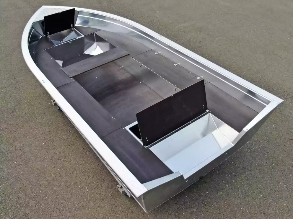 Алюминиевая лодка  Неман-420 в Хабаровске