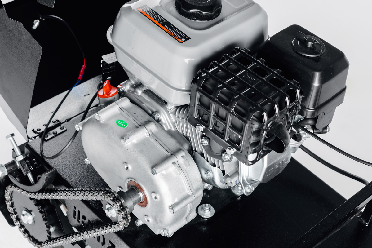 МОТОБУКСИРОВЩИК IKUDZO 1100/380 К8 в Хабаровске