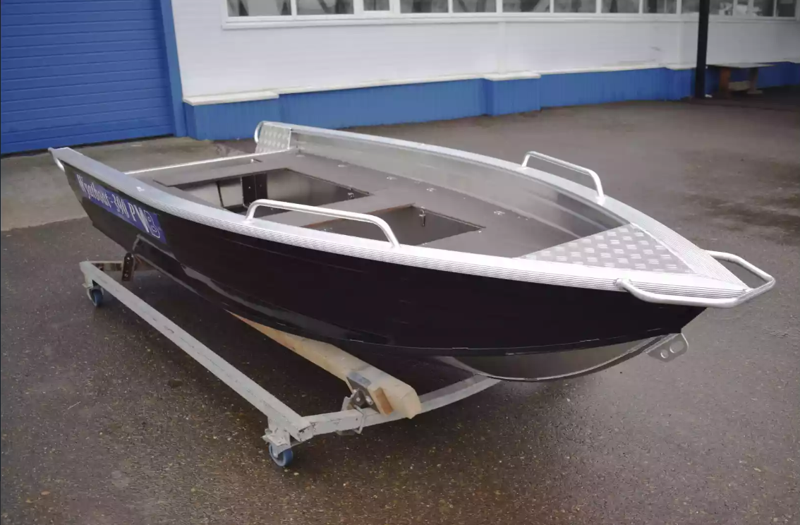 Алюминиевая лодка Wyatboat-390РМ в Хабаровске