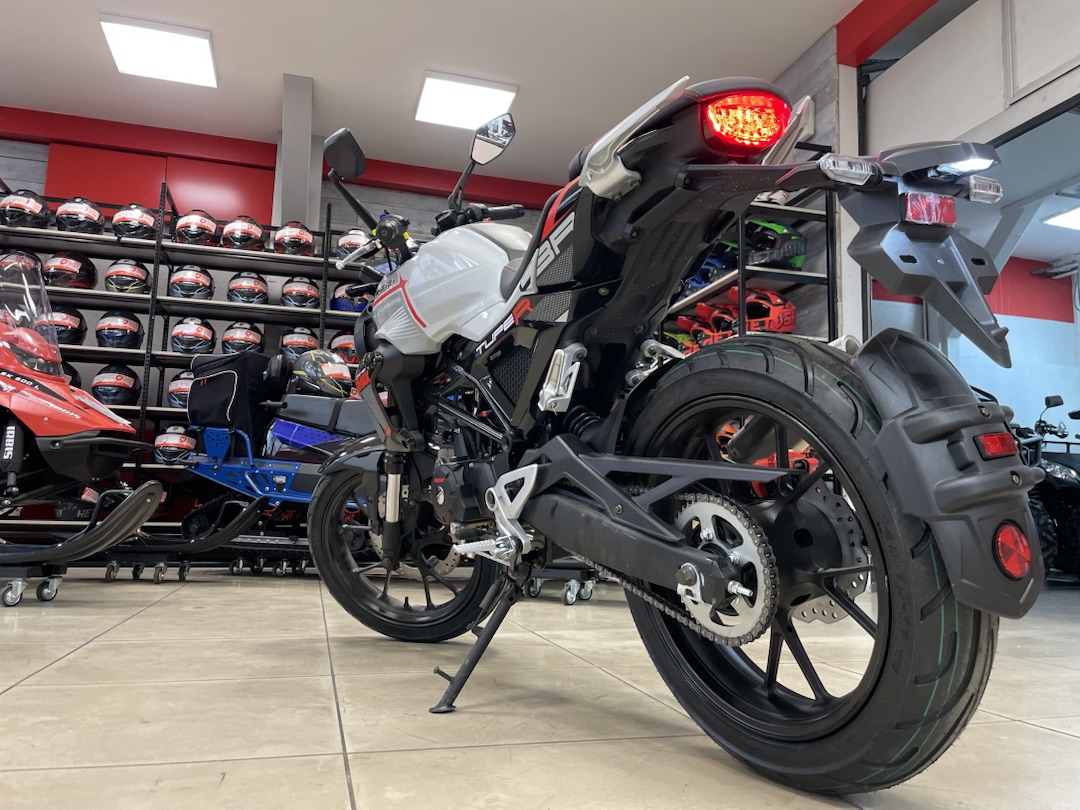 Мопед PROMAX CB150R (49) в Хабаровске