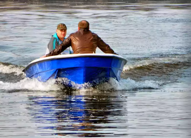Стеклопластиковая лодка Wyatboat 430 тримаран в Хабаровске