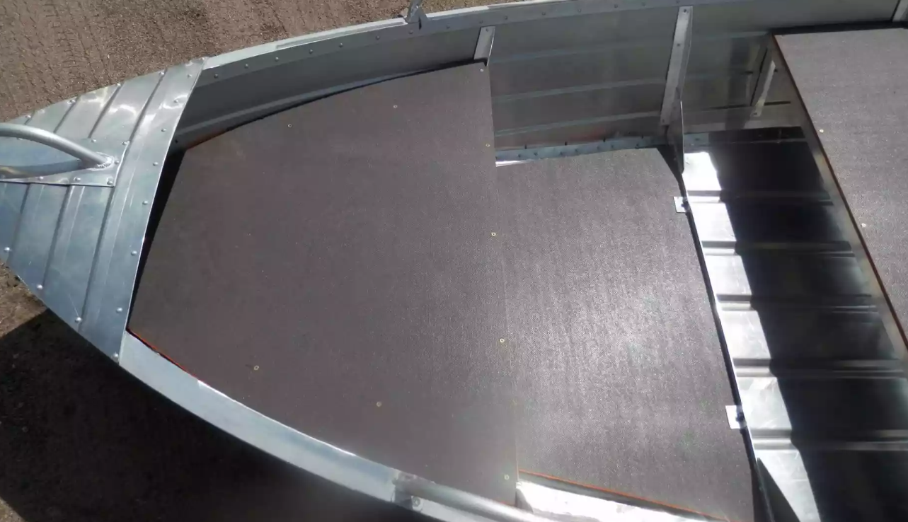 Алюминиевая лодка Вятка-Профи 32 в Хабаровске