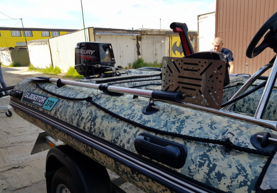 НАДУВНАЯ ЛОДКА GLADIATOR C370AL в Хабаровске