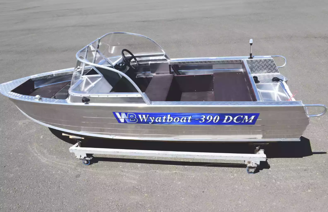 Алюминиевая лодка Wyatboat-390 DCM в Хабаровске
