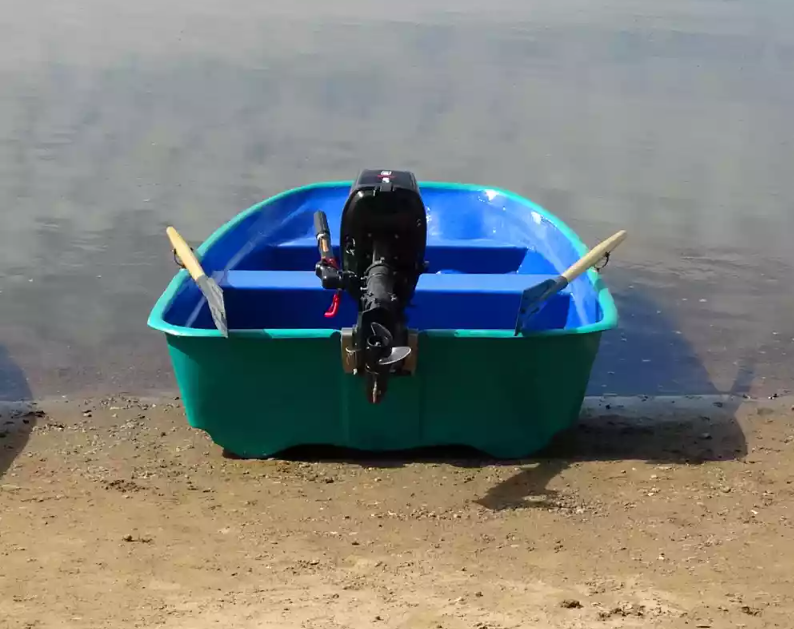 Стеклопластиковая лодка Старт (тримаран) в Хабаровске