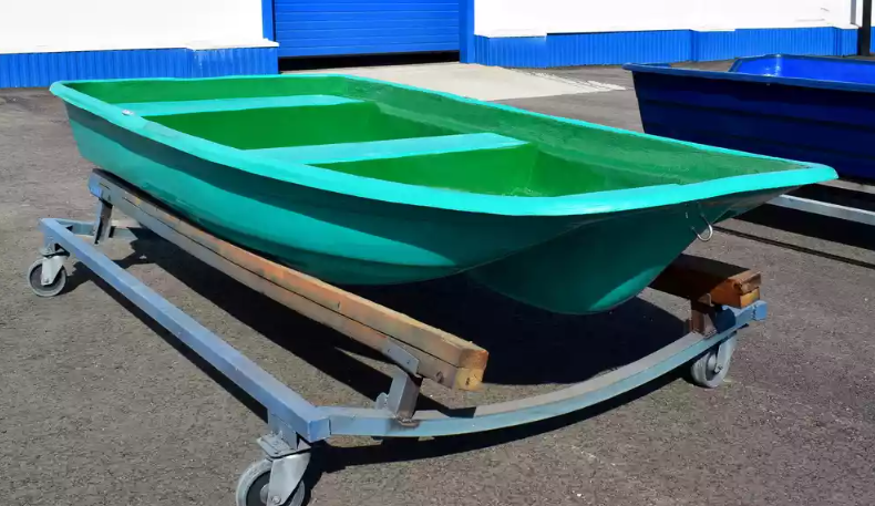 Стеклопластиковая лодка Старт (тримаран) в Хабаровске