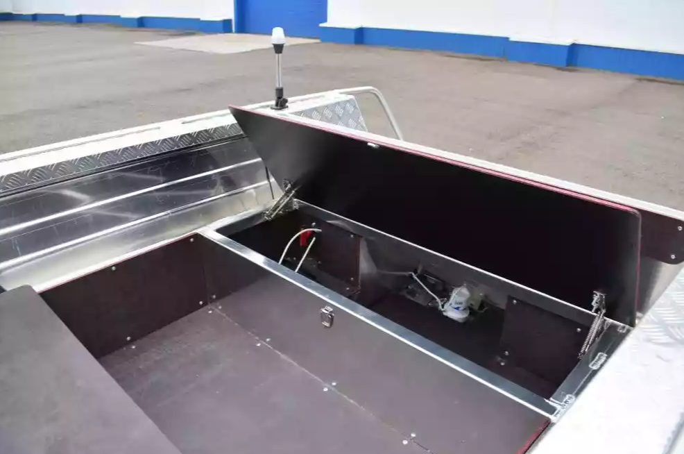 Алюминиевая лодка Wyatboat-390 DCM Увеличенный борт в Хабаровске