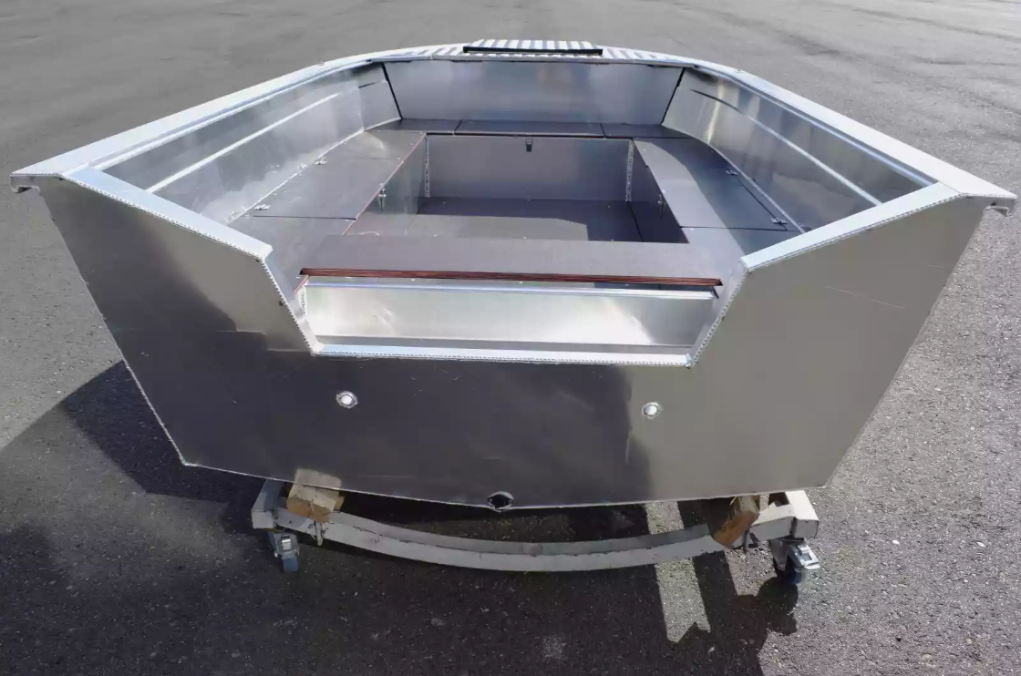 Алюминиевая лодка Неман-400 Р PRO в Хабаровске