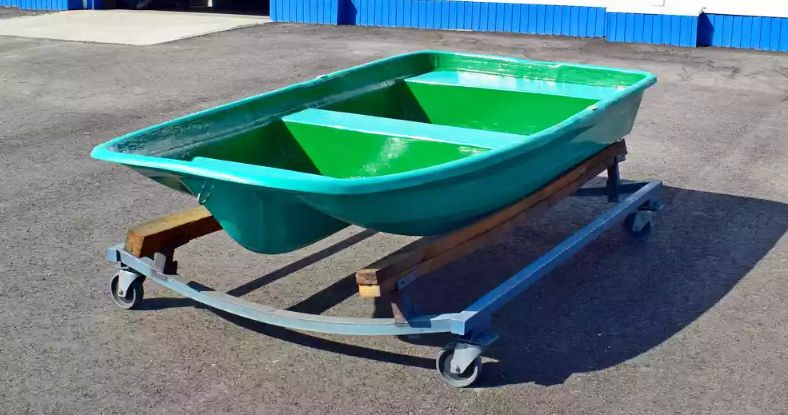 Стеклопластиковая лодка Старт (тримаран) в Хабаровске