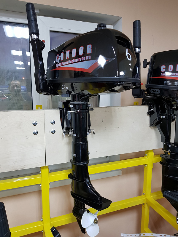 Лодочный мотор Condor F6HS с баком 12 л. в Хабаровске