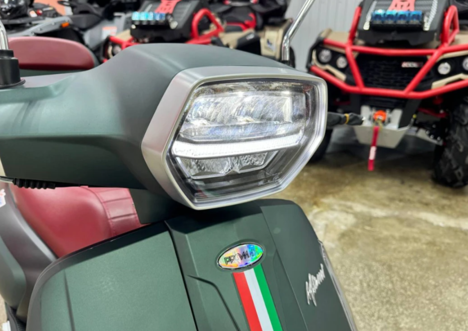 Скутер PROMAX Miami 240 (49) в Хабаровске