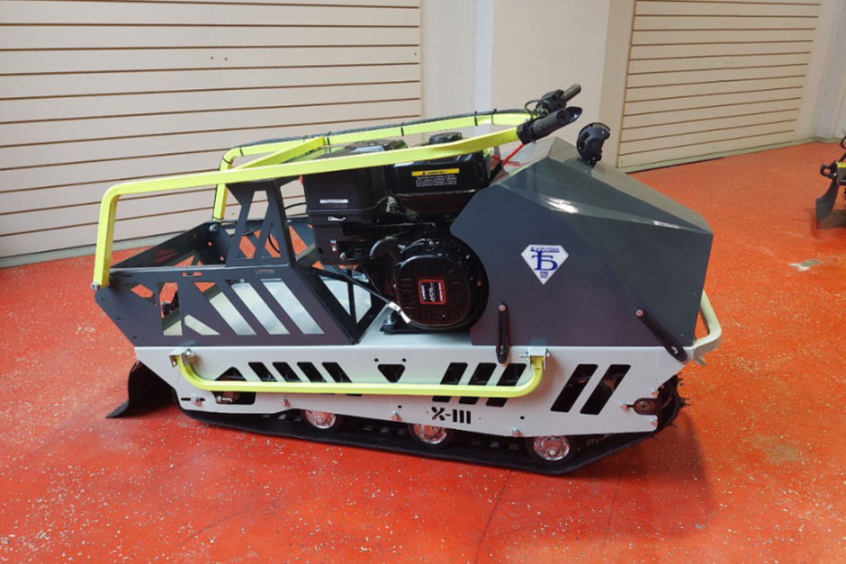 Мотобуксировщик Бурлак Пионер в Хабаровске