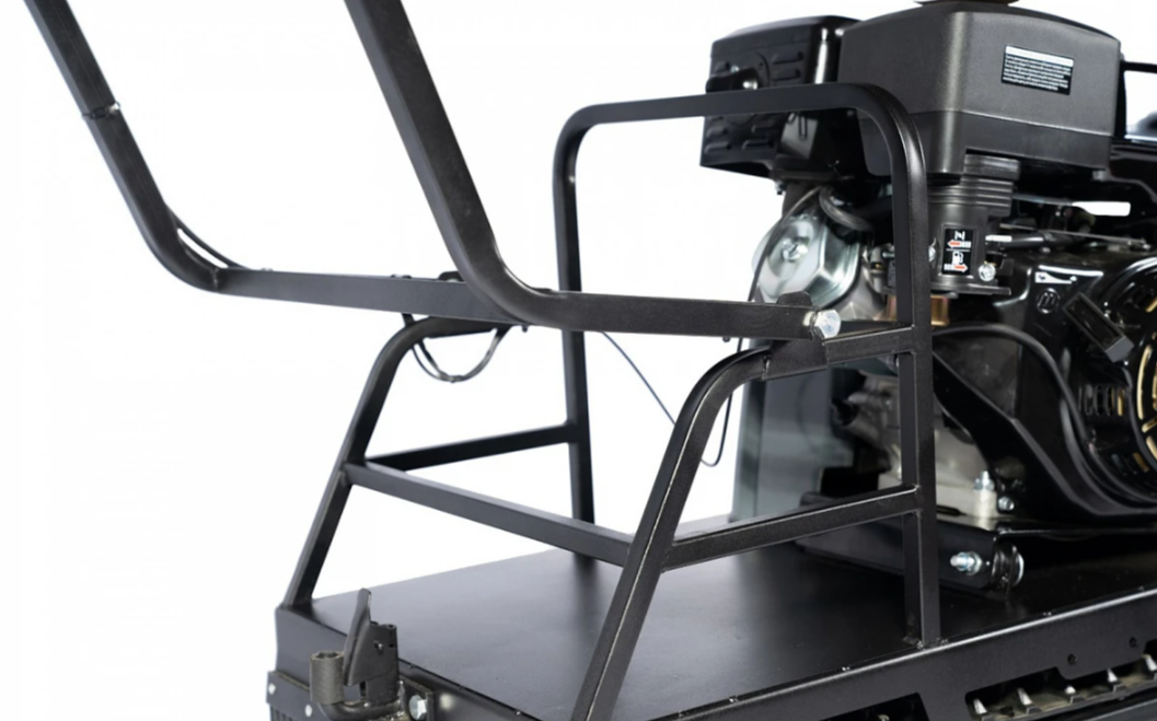 Мотобуксировщик БУРЛАК-M2 LFK 9 л.с. (передний привод, катки) в Хабаровске