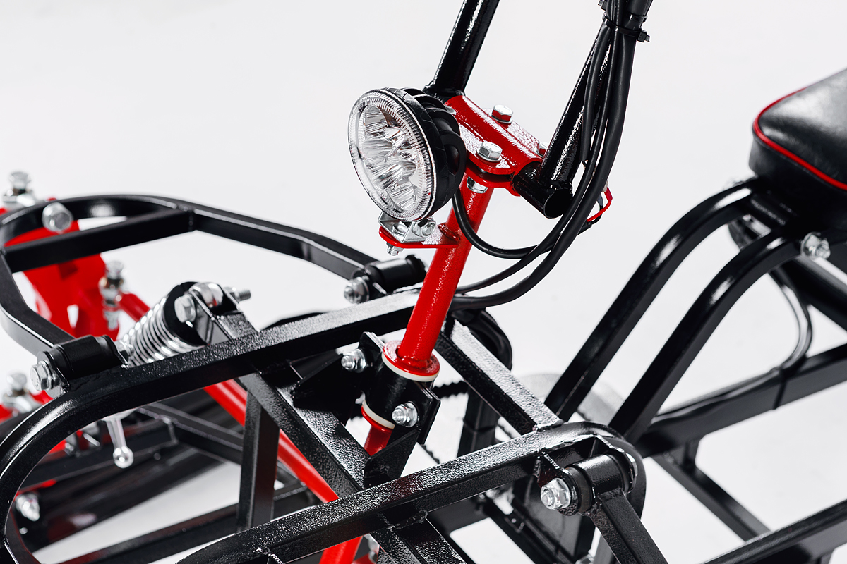 Лыжный модуль IKUDZO с подогревом ручек пластиковые лыжи в Хабаровске