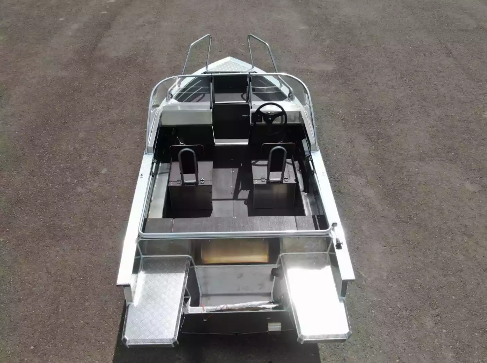 Алюминиевая лодка  Неман-400 DCM NEW в Хабаровске