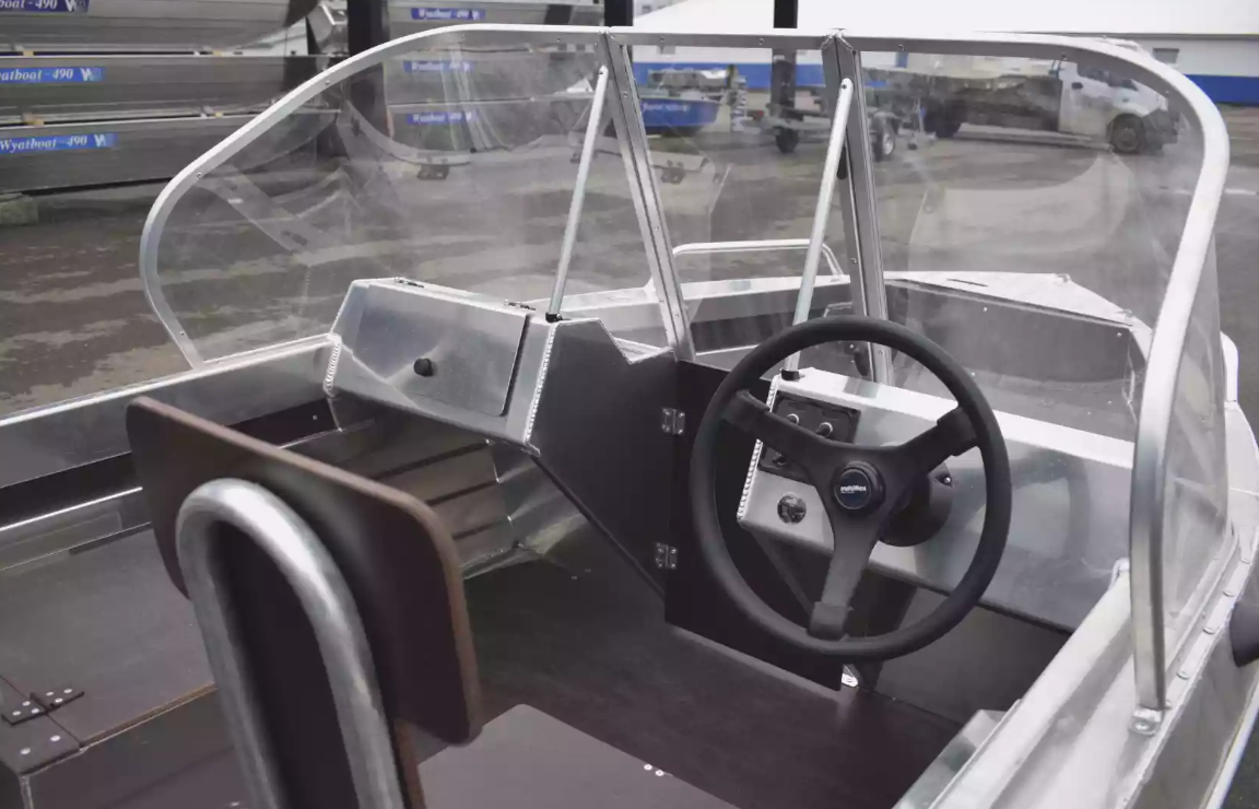 Алюминиевая лодка  Neman-400 DC в Хабаровске