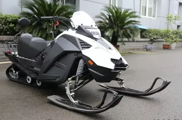 Снегоход ULAR 220 в Хабаровске