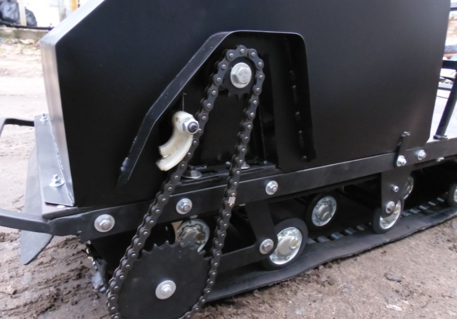 Мотобуксировщик AhtaR Зима 15 л/с с вариатором в Хабаровске