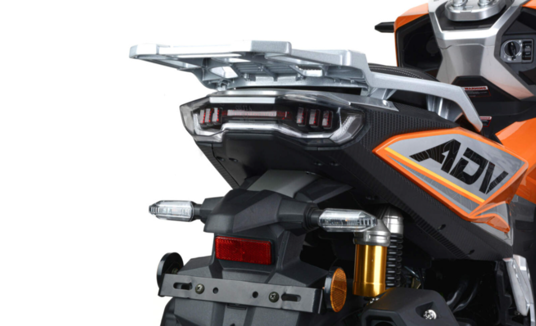 Скутер MOTOLAND (МОТОЛЕНД) T-MAX 150 в Хабаровске