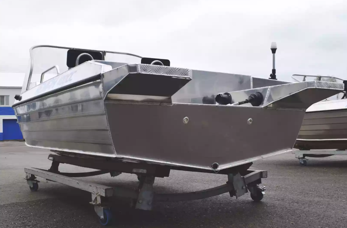 Алюминиевая лодка  Neman-400 DC в Хабаровске