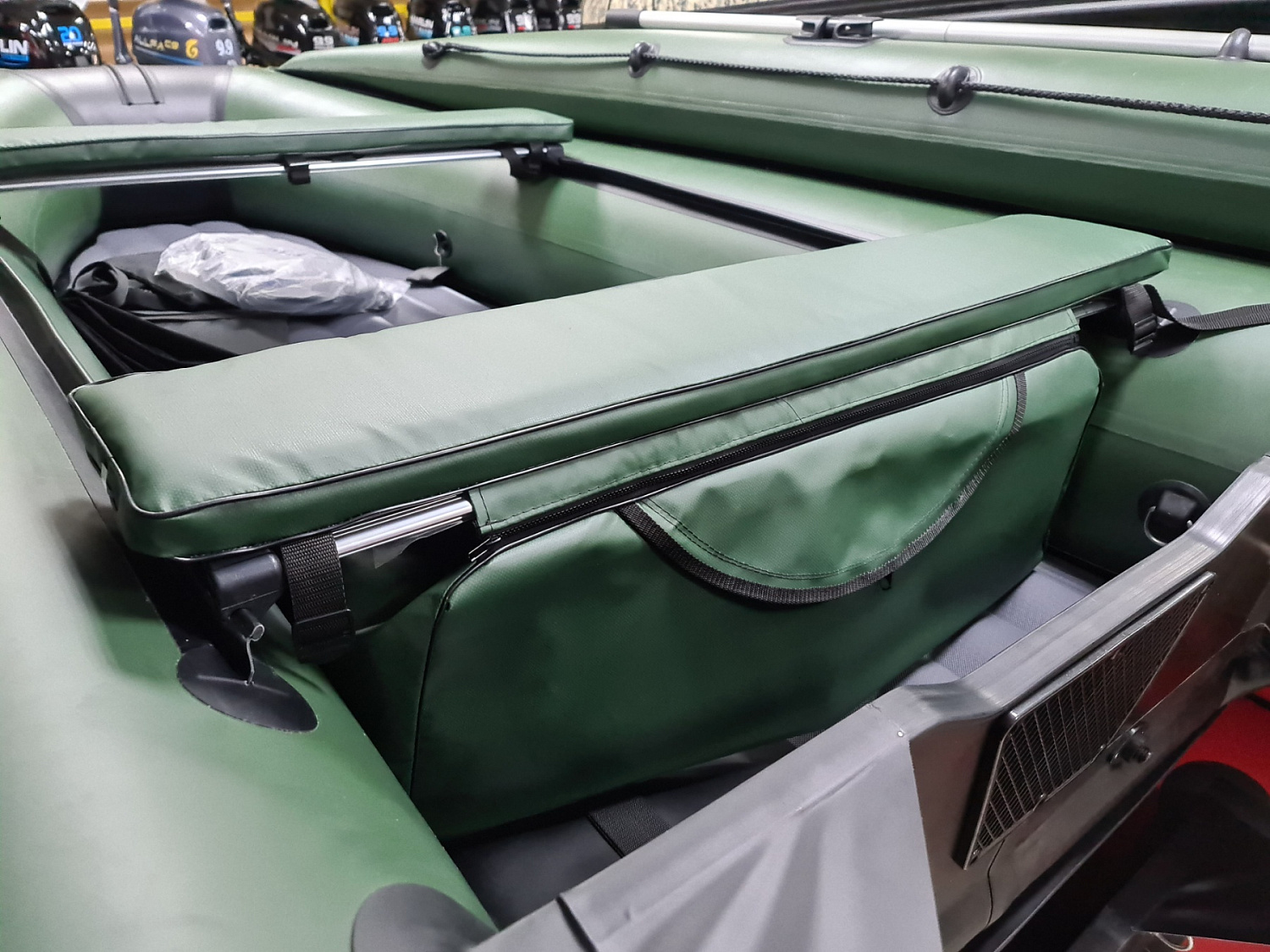 КОМПЛЕКТ МЯГКИХ НАКЛАДОК С СУМКОЙ ДЛЯ ЛОДОК 90Х20 ЗЕЛЕНЫЙ в Хабаровске