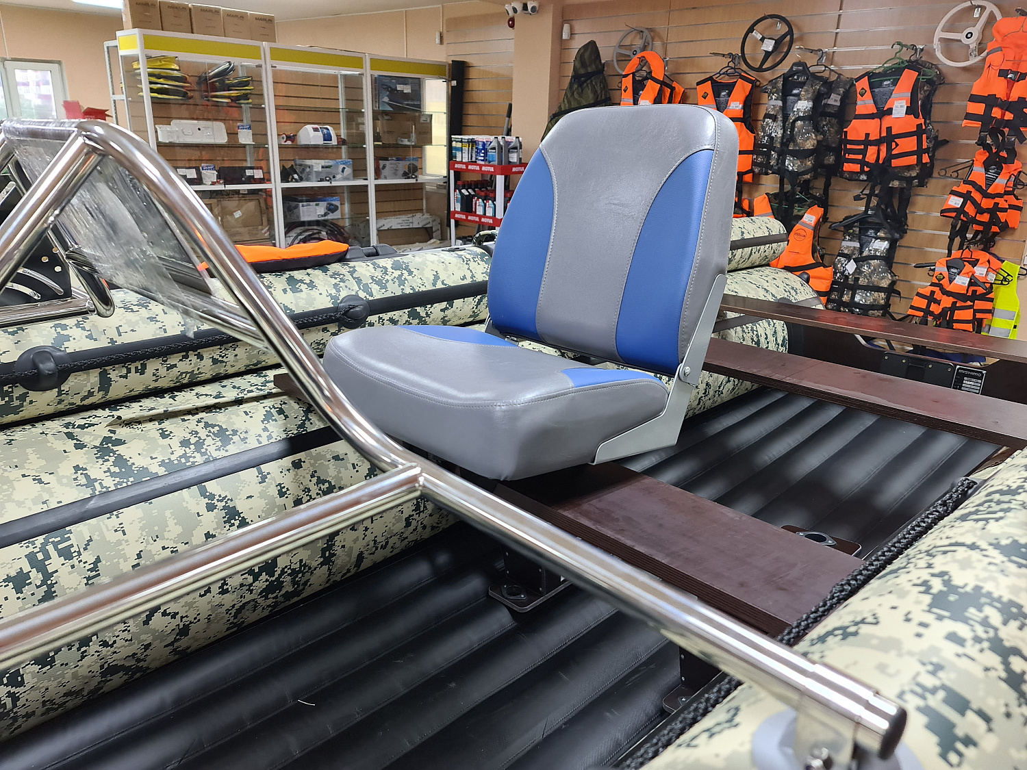 КРЕСЛО МЯГКОЕ РАСКЛАДНОЕ С ПОВОРОТНЫМ МЕХАНИЗМОМ ДЛЯ ЛОДОК в Хабаровске