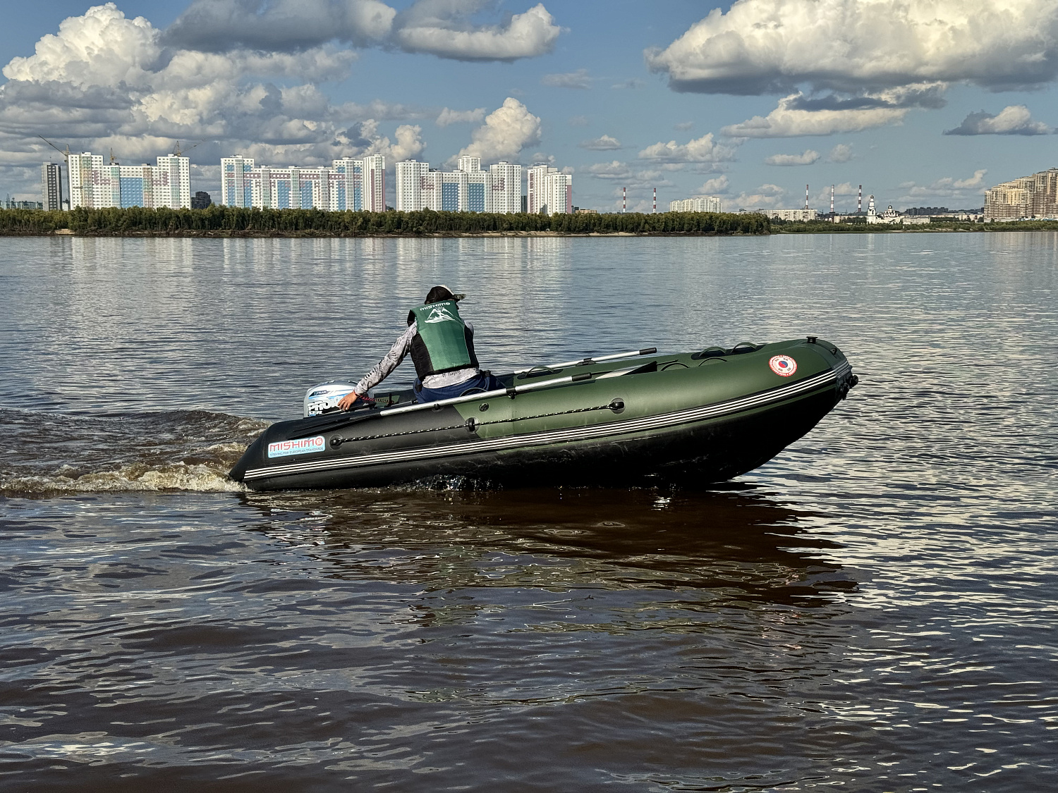 Лодка MISHIMO BIG FLOOR 400 в Хабаровске