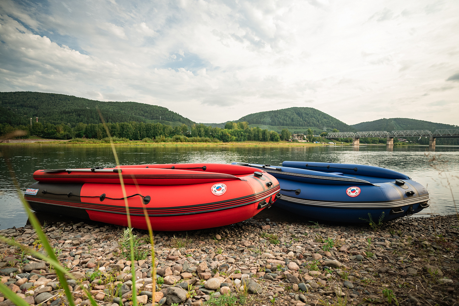 Лодка MISHIMO RIVER FJET PRO 430  под водомет в Хабаровске
