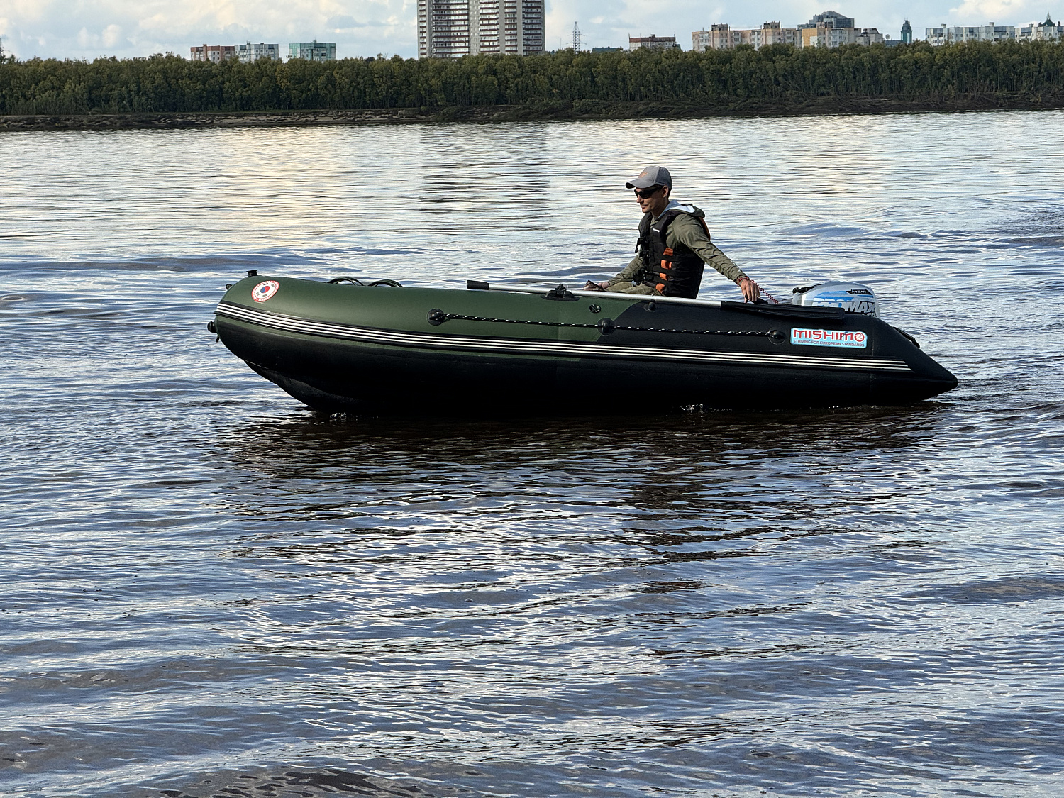 Лодка MISHIMO BIG FLOOR 380 в Хабаровске