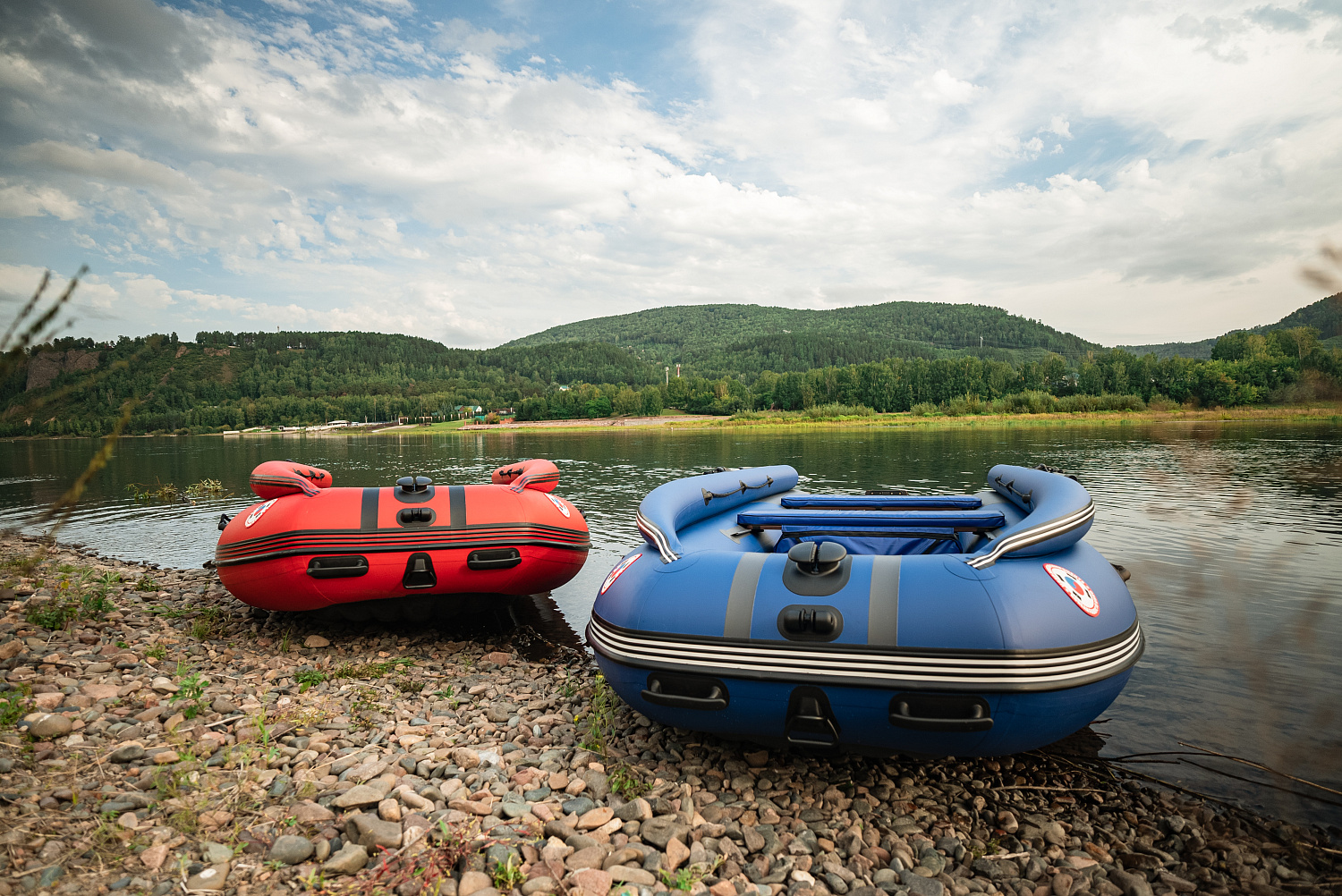 Лодка MISHIMO RIVER FJET PRO 430  под водомет в Хабаровске