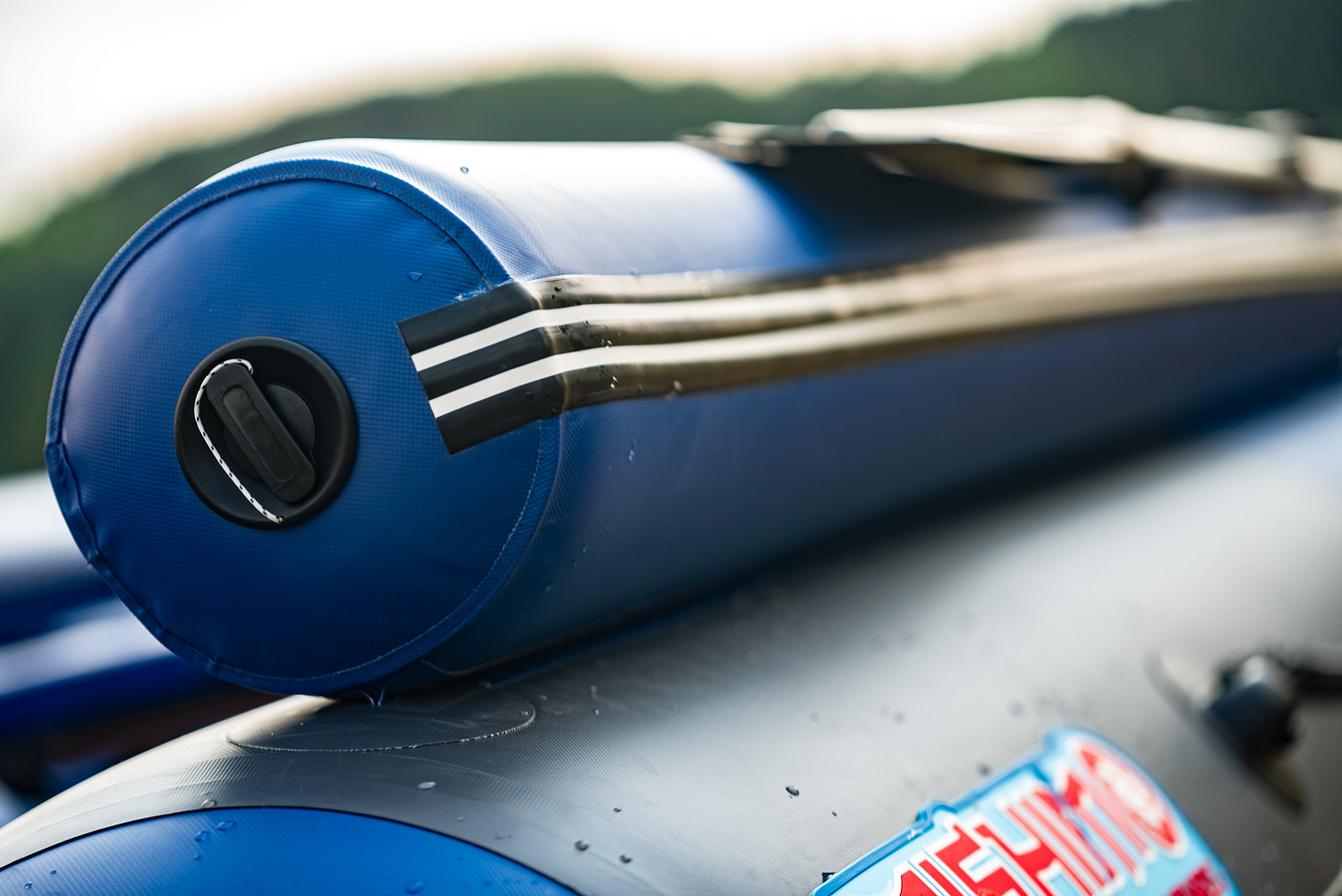 Лодка MISHIMO RIVER FJET PRO 430  под водомет в Хабаровске