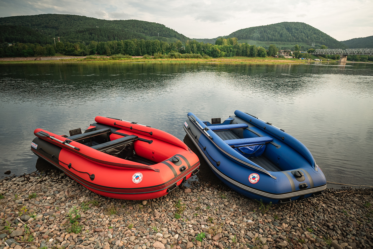 Лодка MISHIMO RIVER FJET PRO 430  под водомет в Хабаровске